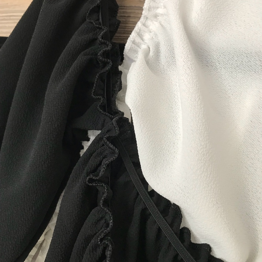 LAST 2✨FLORENCE Off Shoulder Top in White - Picture 5 of 6